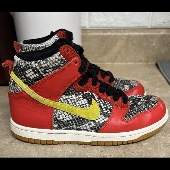 Nike Women’s Dunk High LX Python Sneaker - Picture 2 of 12